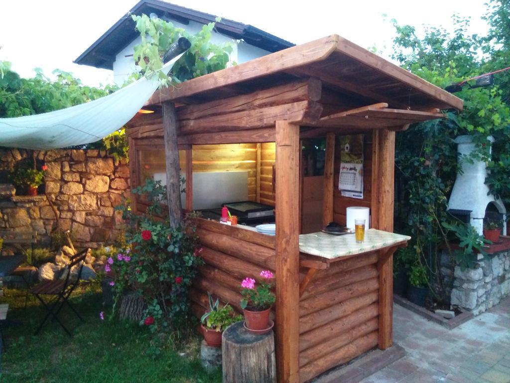 Osterija Na Planinci Bed & Breakfast Divaca Luaran gambar